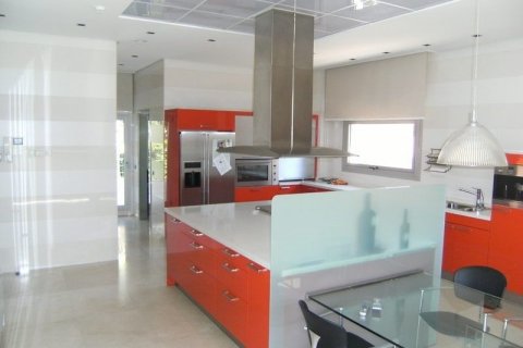 Villa for sale in Alicante, Spain 5 bedrooms, 900 sq.m. No. 44941 - photo 10