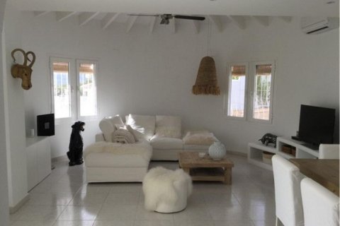 Villa for sale in Javea, Alicante, Spain 3 bedrooms, 177 sq.m. No. 41910 - photo 6