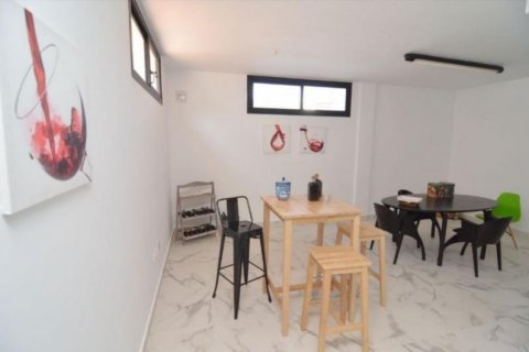 Villa for sale in Polop, Alicante, Spain 3 bedrooms, 180 sq.m. No. 45936 - photo 6