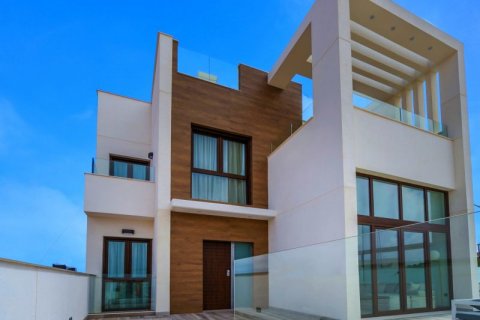 Villa for sale in Torrevieja, Alicante, Spain 3 bedrooms, 264 sq.m. No. 44503 - photo 4