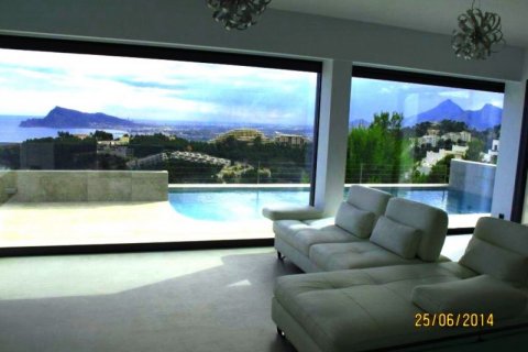 Villa for sale in Altea, Alicante, Spain 4 bedrooms, 640 sq.m. No. 44384 - photo 8