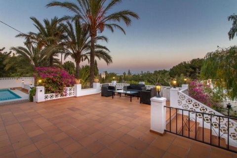 Villa for sale Altea, Alicante, Spain 4 bedrooms, 227 sq.m. No. 44398 - photo 5