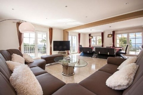 Villa for sale in Javea, Alicante, Spain 5 bedrooms, 450 sq.m. No. 45687 - photo 8