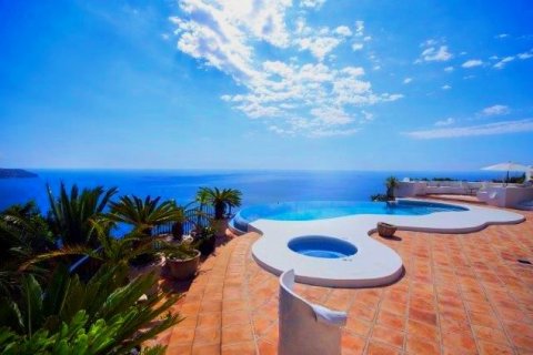 Villa for sale in Cumbre Del Sol, Alicante, Spain 3 bedrooms, 310 sq.m. No. 44939 - photo 8