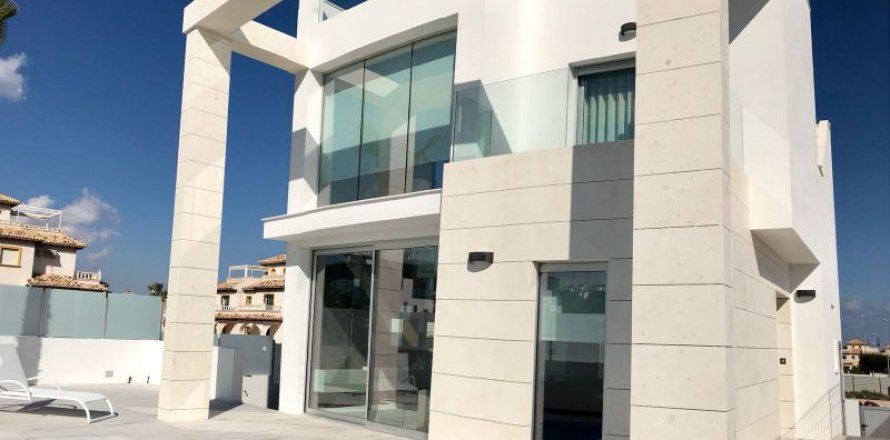 Villa in Alicante, Spain 3 bedrooms, 260 sq.m. No. 44517