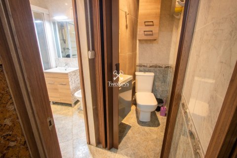 Apartment for sale in Barcelona, Spain 5 bedrooms, 120 sq.m. No. 40997 - photo 28