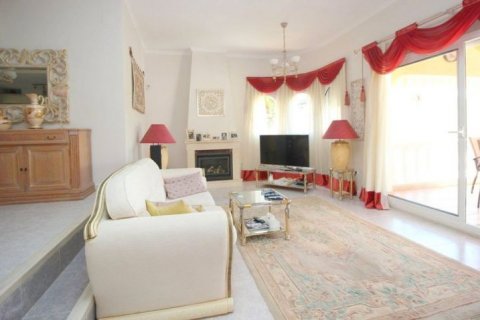 Villa for sale in Altea, Alicante, Spain 5 bedrooms, 212 sq.m. No. 41693 - photo 8