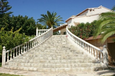 Villa for sale in Benissa, Alicante, Spain 3 bedrooms, 240 sq.m. No. 45322 - photo 7