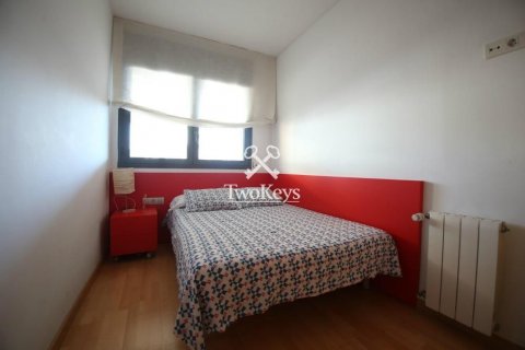 Apartment for sale in Badalona, Barcelona, Spain 3 bedrooms, 119 sq.m. No. 41012 - photo 18