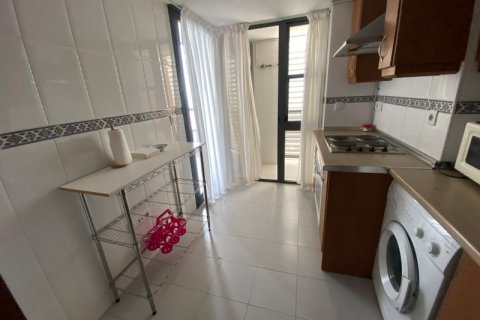 Apartment for sale in Benidorm, Alicante, Spain 2 bedrooms, 100 sq.m. No. 42551 - photo 4