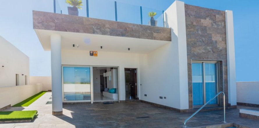 Villa in Alicante, Spain 3 bedrooms, 331 sq.m. No. 42647