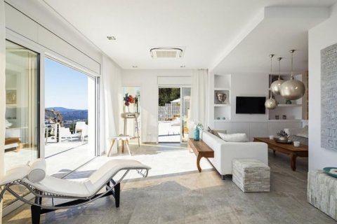 Villa for sale in Lloret de Mar, Girona, Spain 240 sq.m. No. 45718 - photo 6