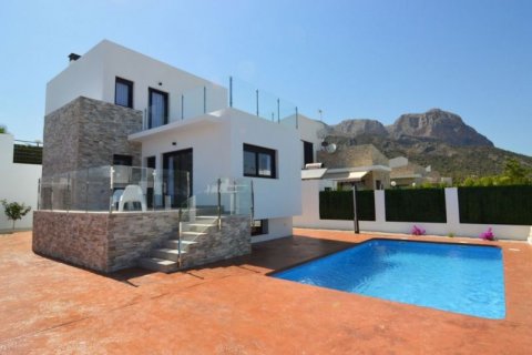 Villa for sale in Polop, Alicante, Spain 4 bedrooms, 180 sq.m. No. 41543 - photo 2
