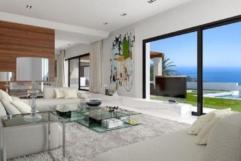 Villa for sale in Calpe, Alicante, Spain 5 bedrooms, 600 sq.m. No. 46549 - photo 2