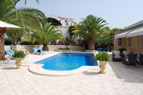 Villa for sale in Altea, Alicante, Spain 4 bedrooms, 273 sq.m. No. 44417 - photo 10