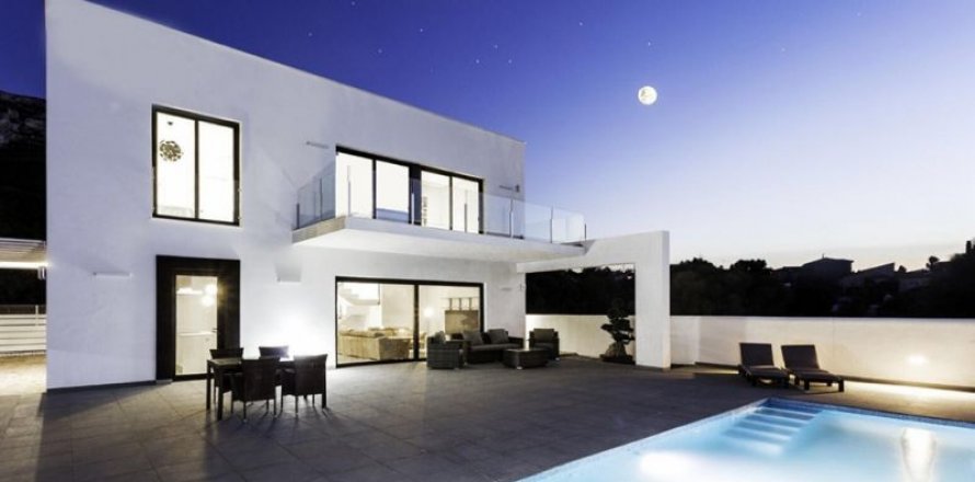 Villa in Denia, Alicante, Spain 4 bedrooms, 253 sq.m. No. 45323