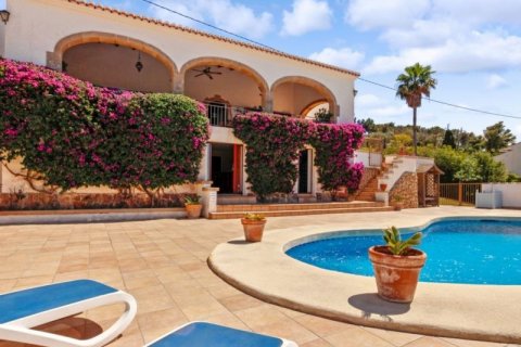 Villa for sale in Javea, Alicante, Spain 5 bedrooms, 305 sq.m. No. 44020 - photo 2