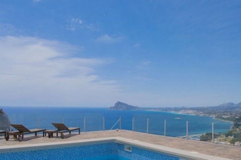 Villa for sale in Altea, Alicante, Spain 3 bedrooms, 300 sq.m. No. 45372 - photo 6