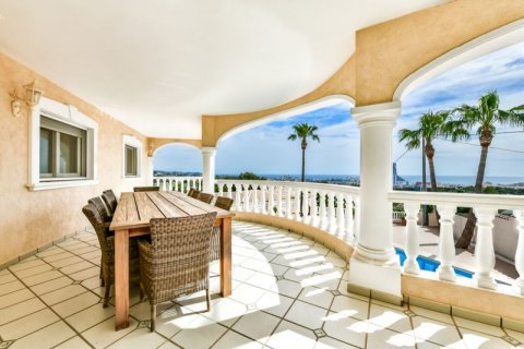 Villa for sale in Calpe, Alicante, Spain 6 bedrooms, 415 sq.m. No. 42195 - photo 7