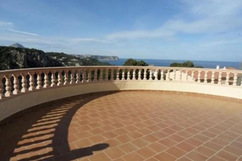 Villa for sale in Javea, Alicante, Spain 4 bedrooms, 220 sq.m. No. 44117 - photo 4