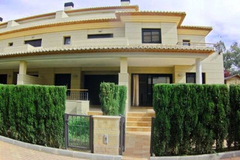 Townhouse for sale in Javea, Alicante, Spain 4 bedrooms, 298 sq.m. No. 45752 - photo 1