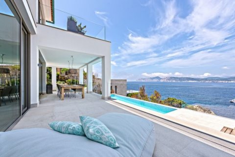 Villa for sale in Santa Ponsa, Mallorca, Spain 5 bedrooms, 451 sq.m. No. 44964 - photo 3