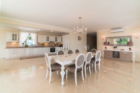 Villa for sale in Altea, Alicante, Spain 5 bedrooms, 697 sq.m. No. 45514 - photo 6