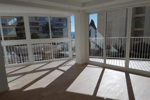 Apartment for sale in El Campello, Alicante, Spain 3 bedrooms, 100 sq.m. No. 45193 - photo 2