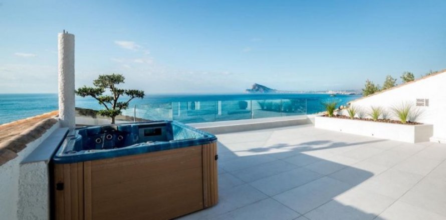 Penthouse in Millena, Alicante, Spain 4 bedrooms, 265 sq.m. No. 43743