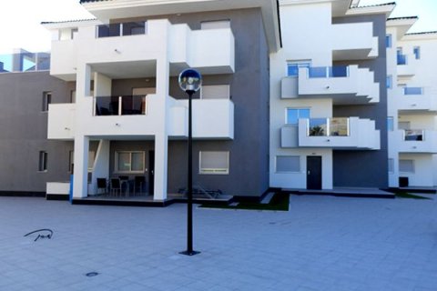 Apartment for sale in Alicante, Spain 3 bedrooms, 109 sq.m. No. 43113 - photo 8