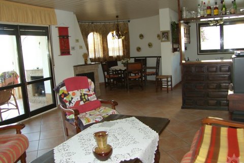 Villa for sale in Roses, Girona, Spain 3 bedrooms, 120 sq.m. No. 41434 - photo 1