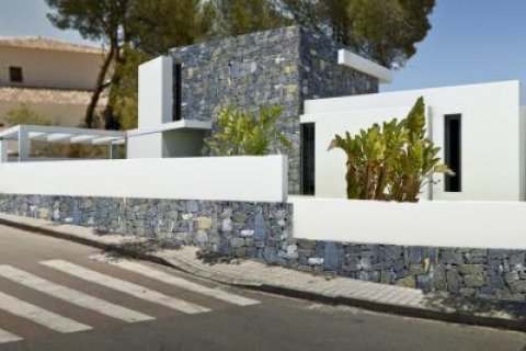 Villa for sale in Moraira, Alicante, Spain 3 bedrooms, 250 sq.m. No. 43914 - photo 4