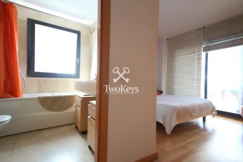 Apartment for sale in Badalona, Barcelona, Spain 3 bedrooms, 119 sq.m. No. 41012 - photo 14