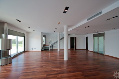 Villa for sale in Platja D'aro, Girona, Spain 5 bedrooms, 610 sq.m. No. 41401 - photo 8