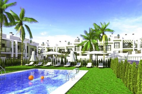 Townhouse for sale Torrevieja, Alicante, Spain 3 bedrooms, 71 sq.m. No. 43179 - photo 2