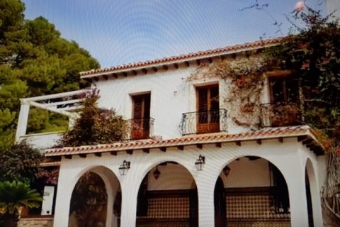 Castles for sale in Alicante, Spain 2000 sq.m. No. 45053 - photo 1