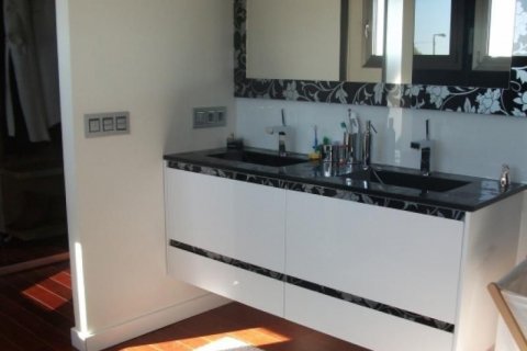 Villa for sale in Alicante, Spain 5 bedrooms, 500 sq.m. No. 46089 - photo 8