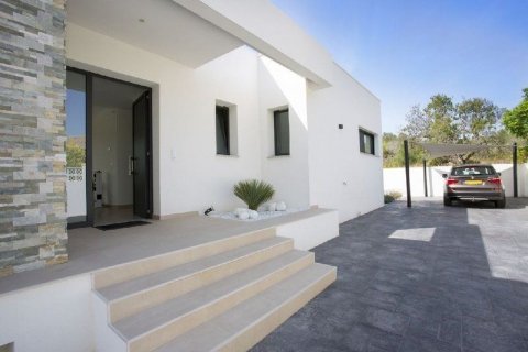 Villa for sale in Moraira, Alicante, Spain 3 bedrooms, 197 sq.m. No. 43939 - photo 4