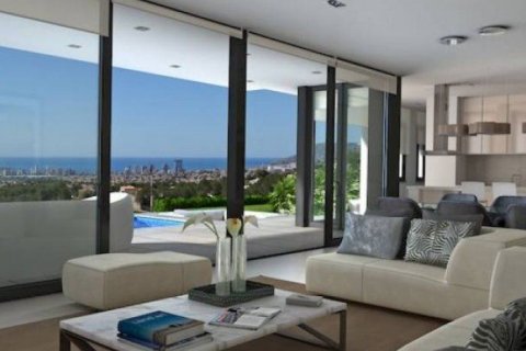 Villa for sale in Villajoyosa, Alicante, Spain 4 bedrooms, 500 sq.m. No. 46349 - photo 4