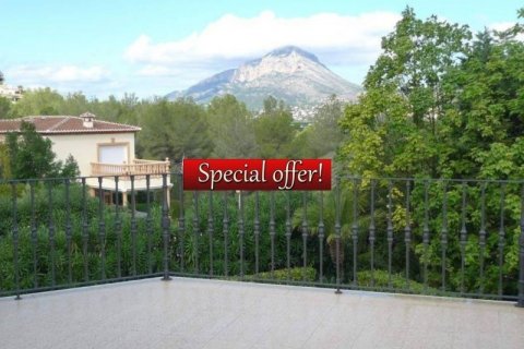 Villa for sale in Javea, Alicante, Spain 5 bedrooms, 295 sq.m. No. 45731 - photo 4