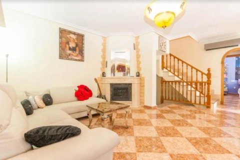 Villa for sale Torrevieja, Alicante, Spain 5 bedrooms, 250 sq.m. No. 45829 - photo 3