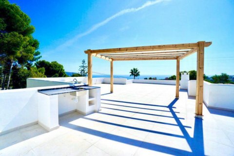 Villa for sale in Moraira, Alicante, Spain 3 bedrooms, 250 sq.m. No. 42975 - photo 6