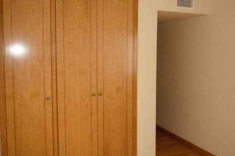 Apartment for sale in Alicante, Spain 3 bedrooms, 122 sq.m. No. 46088 - photo 8