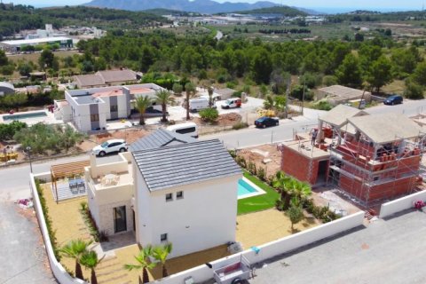 Villa for sale in Polop, Alicante, Spain 3 bedrooms, 200 sq.m. No. 42172 - photo 5
