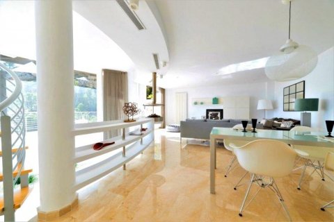 Villa for sale in Altea, Alicante, Spain 4 bedrooms, 339 sq.m. No. 42900 - photo 8