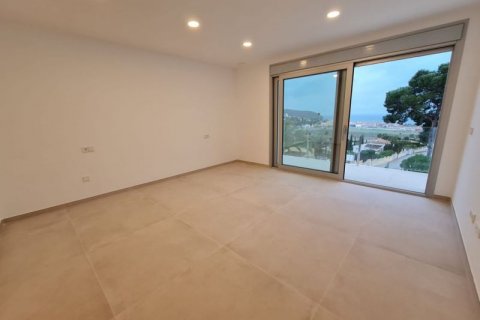 Villa for sale in Moraira, Alicante, Spain 4 bedrooms, 251 sq.m. No. 41927 - photo 9