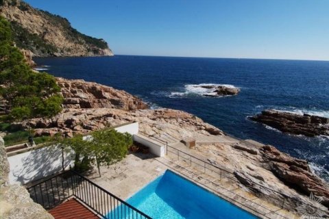 Villa for sale Begur, Girona, Spain 9 bedrooms, 835 sq.m. No. 41415 - photo 16