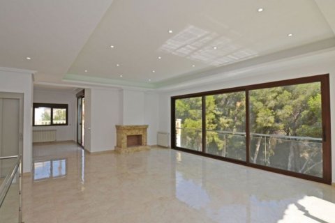 Villa for sale in Alicante, Spain 4 bedrooms, 485 sq.m. No. 44792 - photo 4