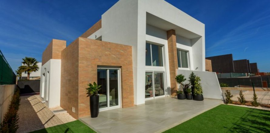 Townhouse in Rojales, Alicante, Spain 3 bedrooms, 243 sq.m. No. 42082