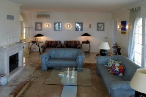 Villa for sale in Javea, Alicante, Spain 4 bedrooms, 320 sq.m. No. 44120 - photo 10